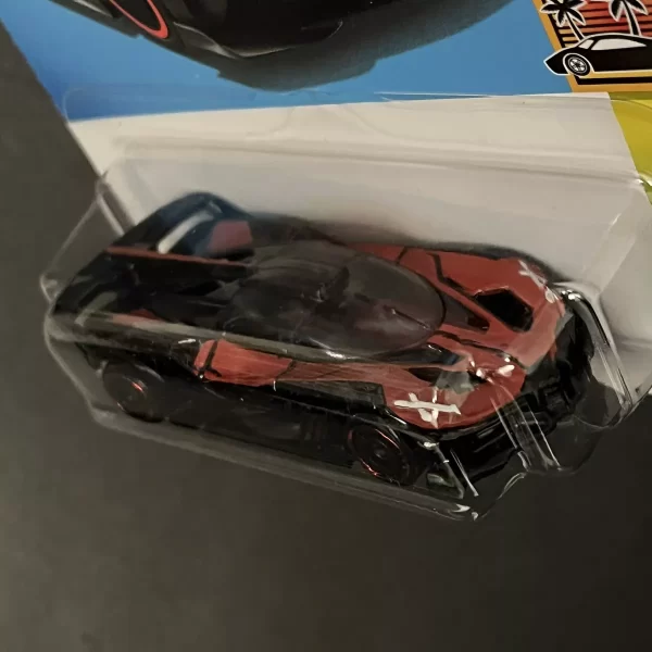 Hot Wheels Bugatti Bolide - Imagen 4
